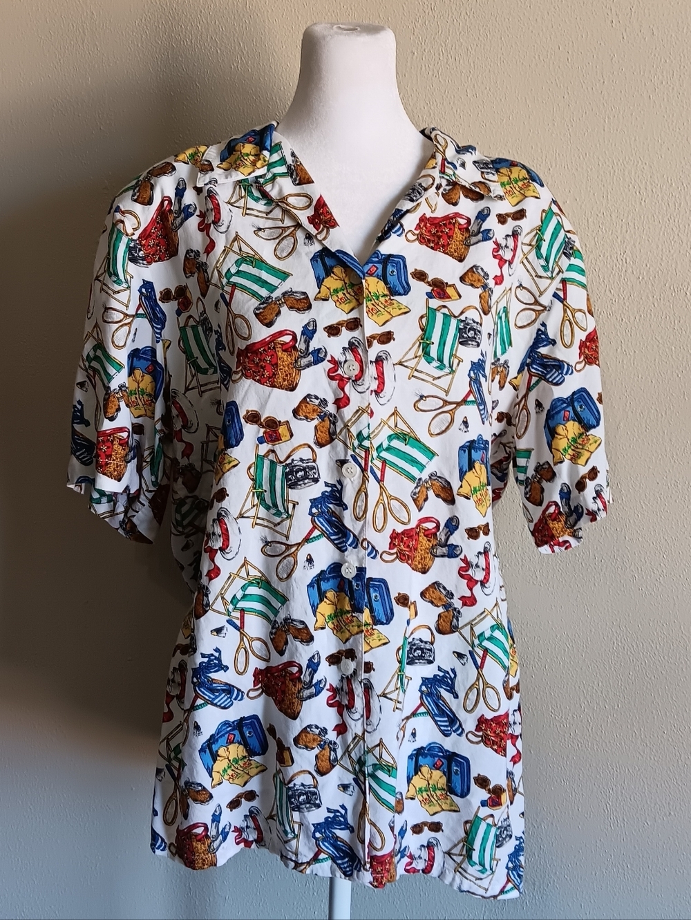90s Campy Weirdcore Button Up Shirt Funky Summer Travel Busy Print Vintage Large